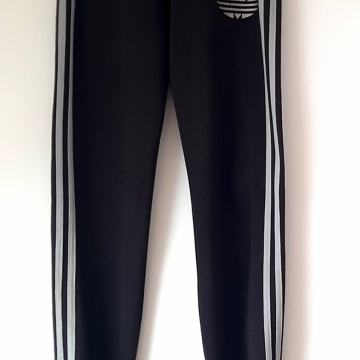 Adidas originals trenirka 36