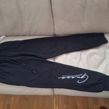 GUESS trenirka vel XS