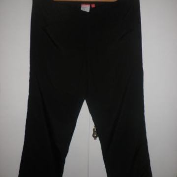 PUMA - LAGANA ŽENSKA TRENIRKA DONJI DIO 42 / 44 L