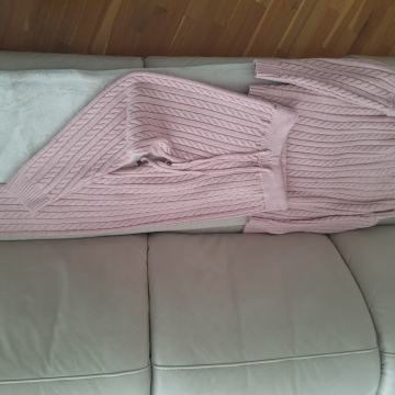 SOBE pleteni komplet vel M