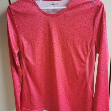 Sportska majca nova, jednom nošena