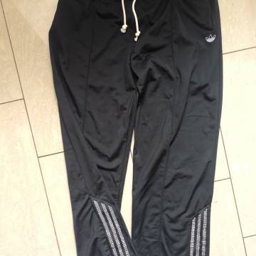 Trenirka Adidas XXL - sa štrasom