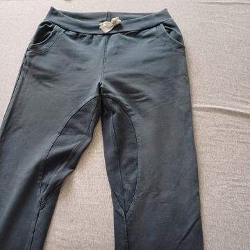 Donji dio trenerke zenski cijena po komadu