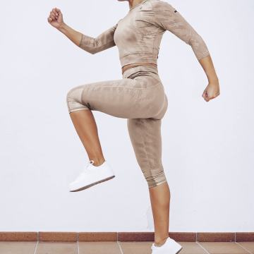 WORKOUT EMPIRE Komplet majica+tajice/NOVO