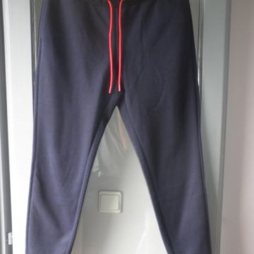 ŽENSKA TOPLA PAMUČNA TRENIRKA DONJI DIO / HLAČE 42 L