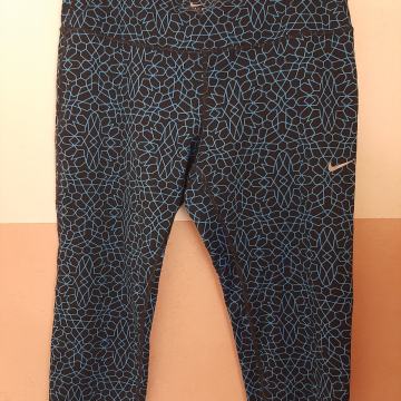Ženske capri tajice Nike