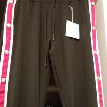 ŽENSKE SPORTSKE HLAČE