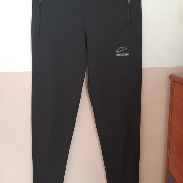 Nove ženske tajice  - hlače Nike