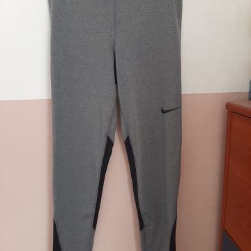 Nove ženske tajice Nike