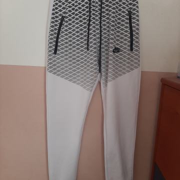 Ženski donji dio trenirke