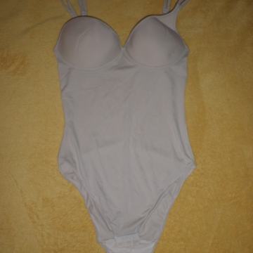 LAGANI RASTEZLJIVI BODI 32 - 34 XS / KOŠARICA B