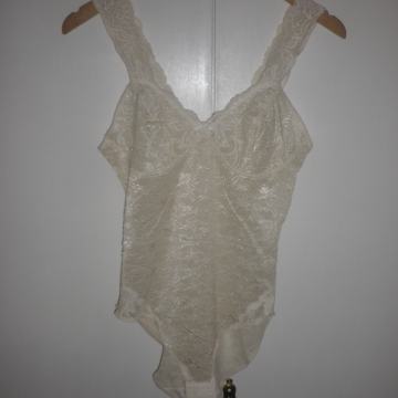 LISCA - LAGANI RASTEZLJIVI BODI 80 B / 34 - 36 S