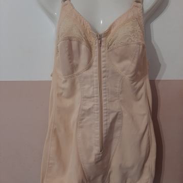 Novi ženski stezni korzet s halterima