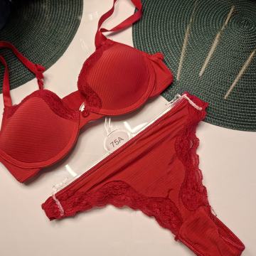 CRVENI KOMPLET GRUDNJAK 75 A I GAĆICE - NOVO