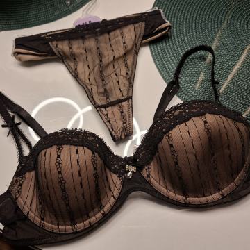 CRNI KOMPLET GRUDNJAK 75 B  I GAĆICE - NOVO