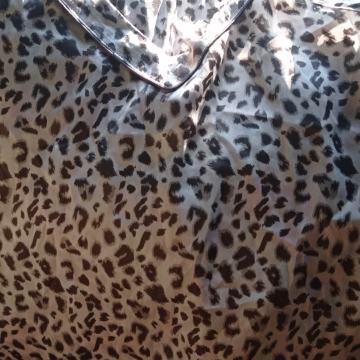 Pidžama-ljetna tigar uzorak-br. 42-44-svila