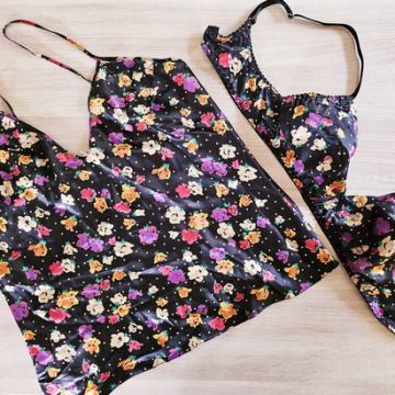 Vintage komplet donjeg rublja br. S