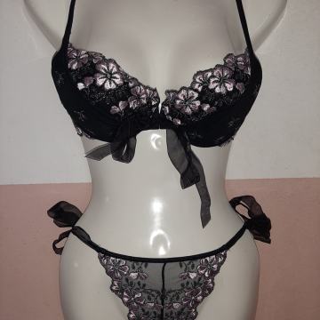 Ženski komplet donjeg rublja