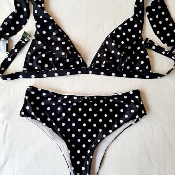2+1 gratis!Novi crno-bijeli, na točkice dvodjelni kupaći kostim, br.38