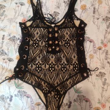 Badić jednodijelni crni "čipka", novi, L vel.