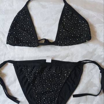 Dvodijelni kupaći kostim - bikini