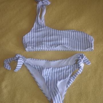 NOVI DVODIJELNI BADIĆ - KUPAĆI KOSTIM M