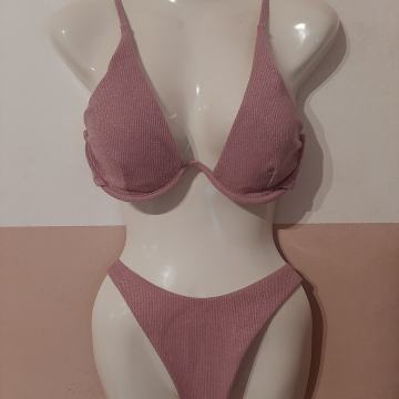 Dvodjelni  ženski kupaći kostim