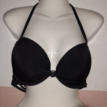 Novi gornji dio kupaćeg kostima