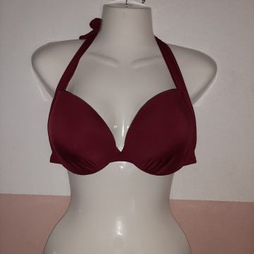 Novi gornji dio kupaćeg kostima