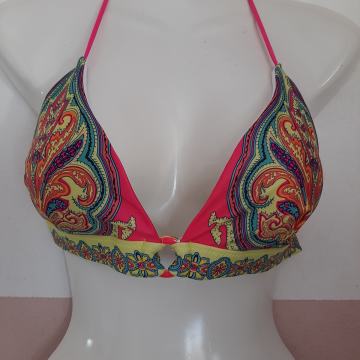 Novi gornji dio kupaćeg kostima