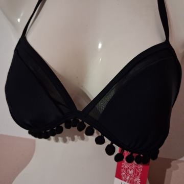 Novi gornji dio kupaćeg kostima