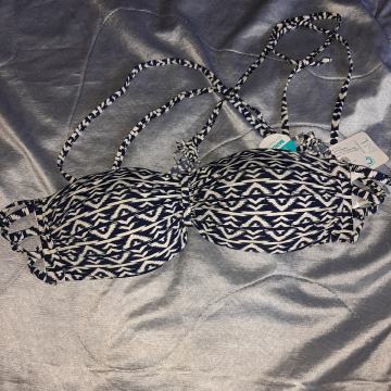 Novi gornji dio kupaćeg