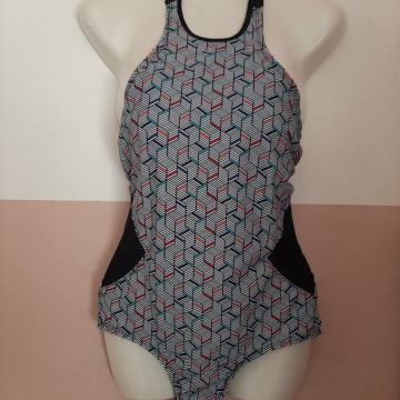 Novi jednodjelni kupaći kostim Esmara