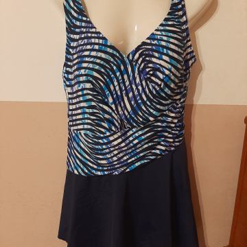 Novi jednodjelni kupaći kostim - haljina