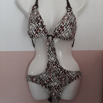 Novi jednodjelni kupaći kostim