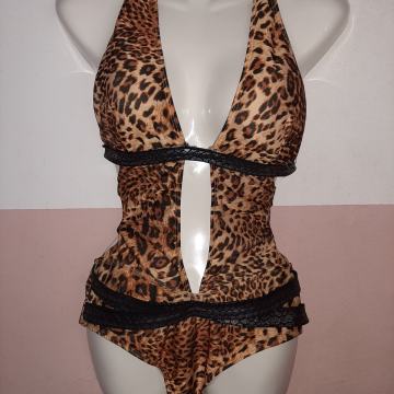 Jednodjelni kupaći kostim