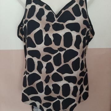 Novi jednodjelni kupaći kostimi