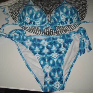 KUPAĆI KOSTIM 40/42  - NOVO