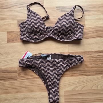 Razni kupaći i pareo