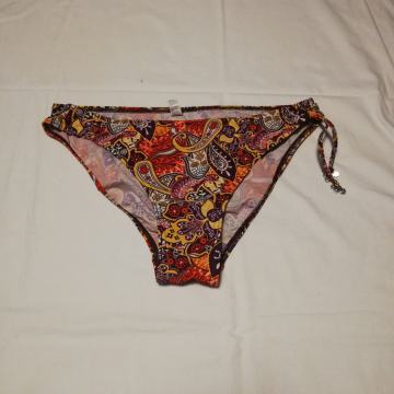 Šareni donji dio kupaćeg