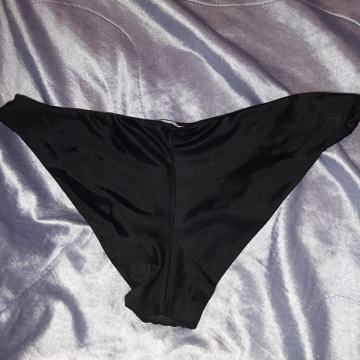 Ženske kupaće gaće-brazilke Esmara