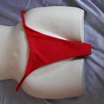 Nove ženske kupaće gaće- tange