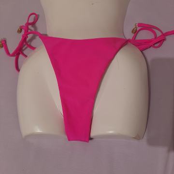 Nove ženske kupaće tange