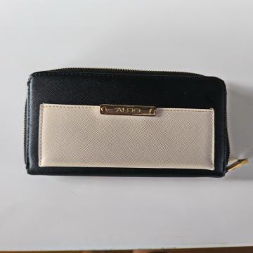 Crno bež - veliki novčanik ALDO sa puno pretinaca za kartice i cifom