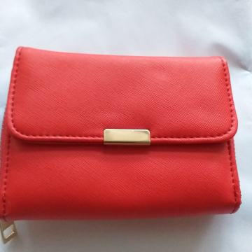 CRVENI NOVČANIK - NOVI