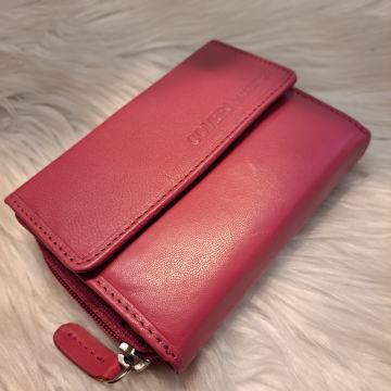 KOŽNI NOVČANIK COVERI BOJA FUXIA