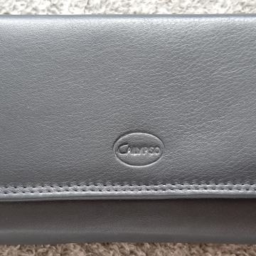 Novi kožni novčanik