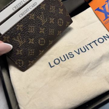 Louis Vuitton cardholder