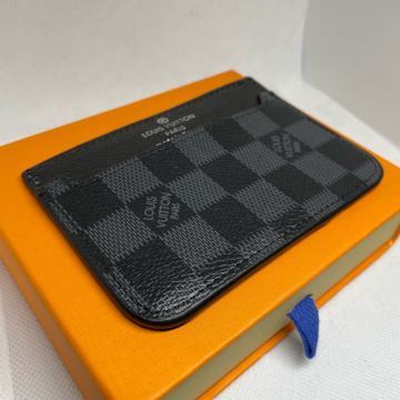 Lv cardholder