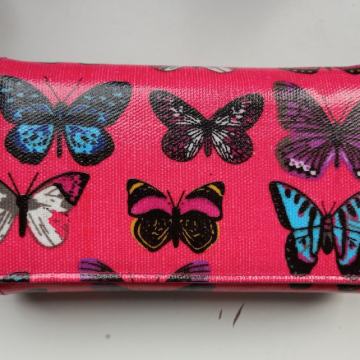 Rozi novčanik s leptirima